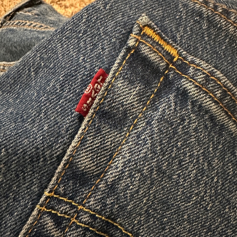 Levi's 501® '93 STRAIGHT FIT MEN'S JEANS 32x32 - Picture 4 of 7